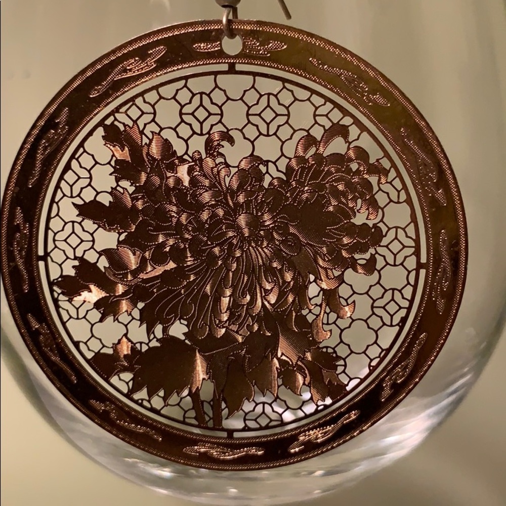 Bronze circle earrings - Picture 2 of 3